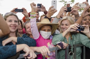 No início da semana a dupla sertaneja Fernando e Sorocaba estiveram no Hospital Angelina Caron, na região de Curitiba. O ...